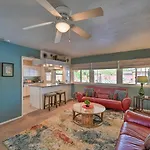 Vintage Las Vegas Oasis Less Than 3 Mi To The Strip!